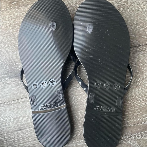 Kate Spade Black Bow Jelly Sandals - Picture 3 of 4